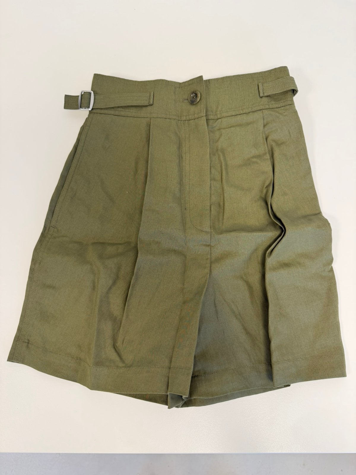 Short utilitaire plissé en lin mélangé COS Kaki 34-S, Enlèvement ou Envoi, Neuf, Vert, Courts