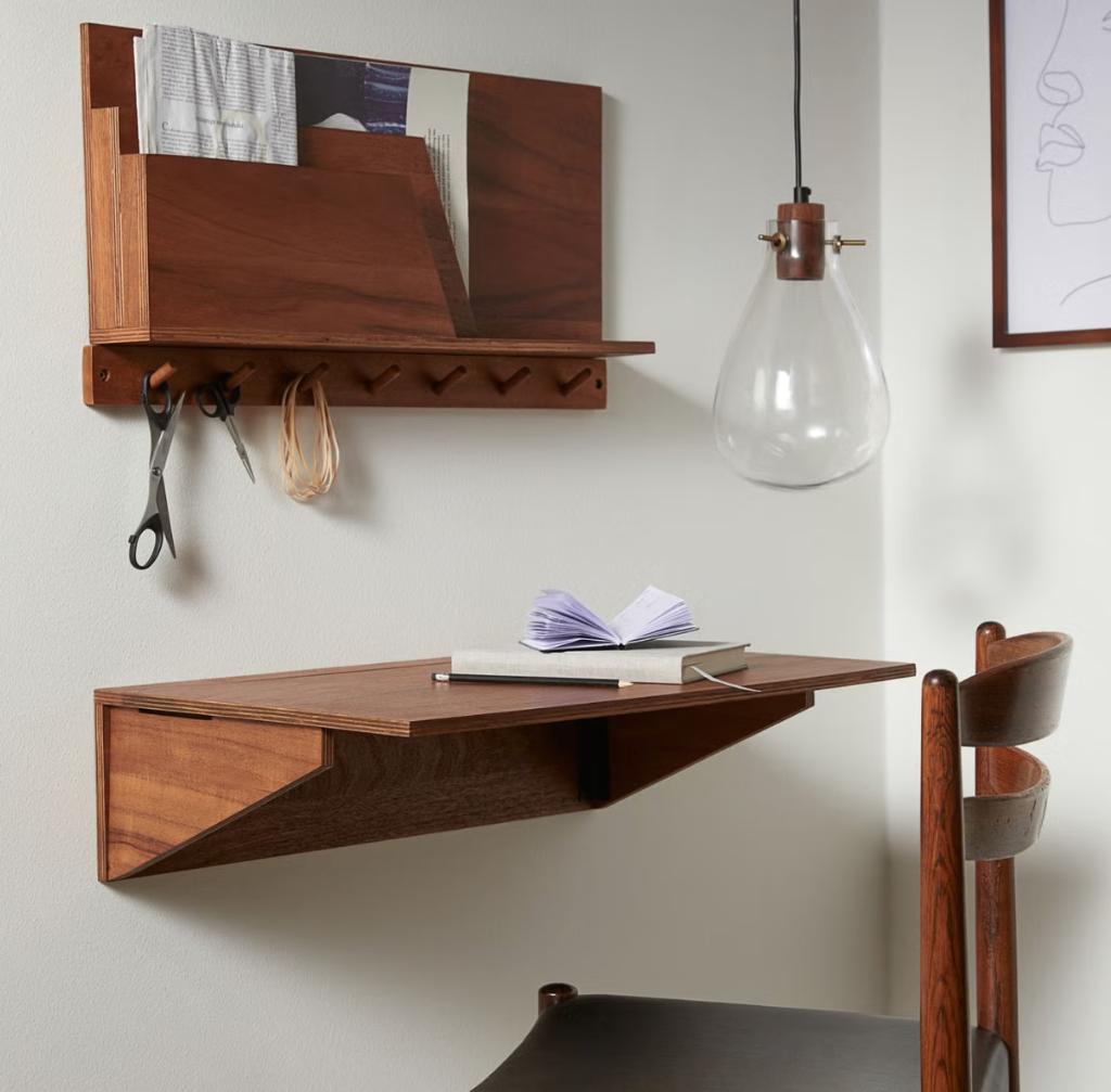 Neerklapbaar wandbureau en magazinehouder, Huis en Inrichting, Bureaus, Ophalen, Demontabel, Scandinavisch, 40 cm
