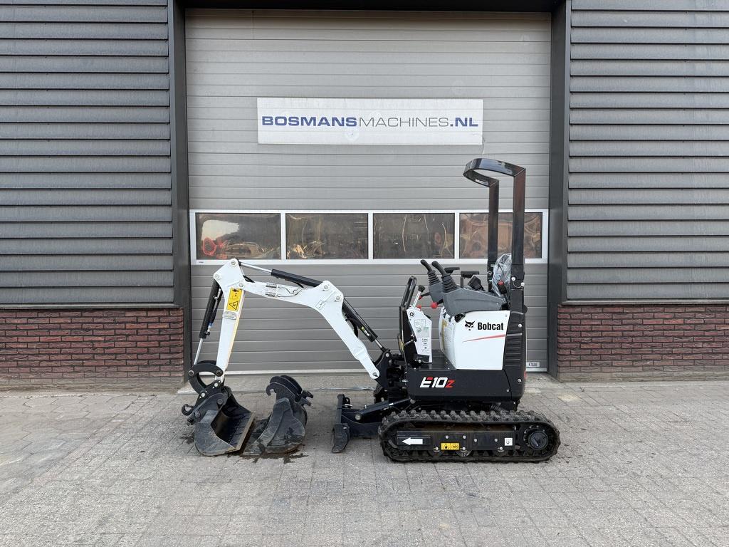 Bobcat E10 z minigraver 2025 28 uur DEMO, Doosan Bob, Communications.emea@doosan.com, U Kodetky 1810
26301  Dobris, CZ, Graafmachine