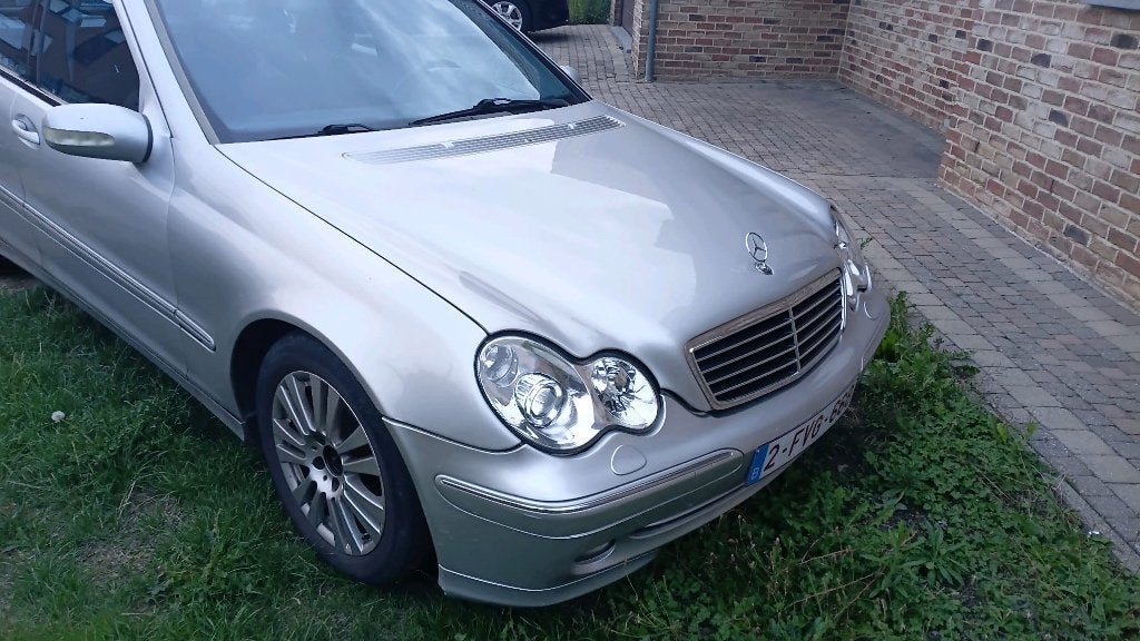 Mercedes C200 Kompressor (essence), Air conditionné, Achat, 5 portes, Break