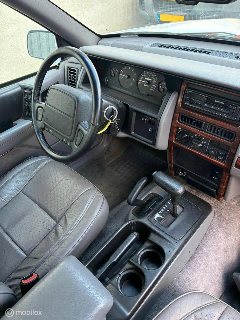 Jeep Grand Cherokee 4.0i 4 WD BARNFIND / SCHUURVONDST, foto 4