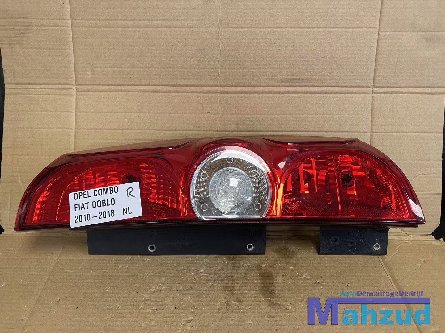 opel combo fiat doblo rechts achterlicht 2010-2018, Auto-onderdelen, Gebruikt, Opel Automobile GmbH, Kontakt@opel-infoservice.de