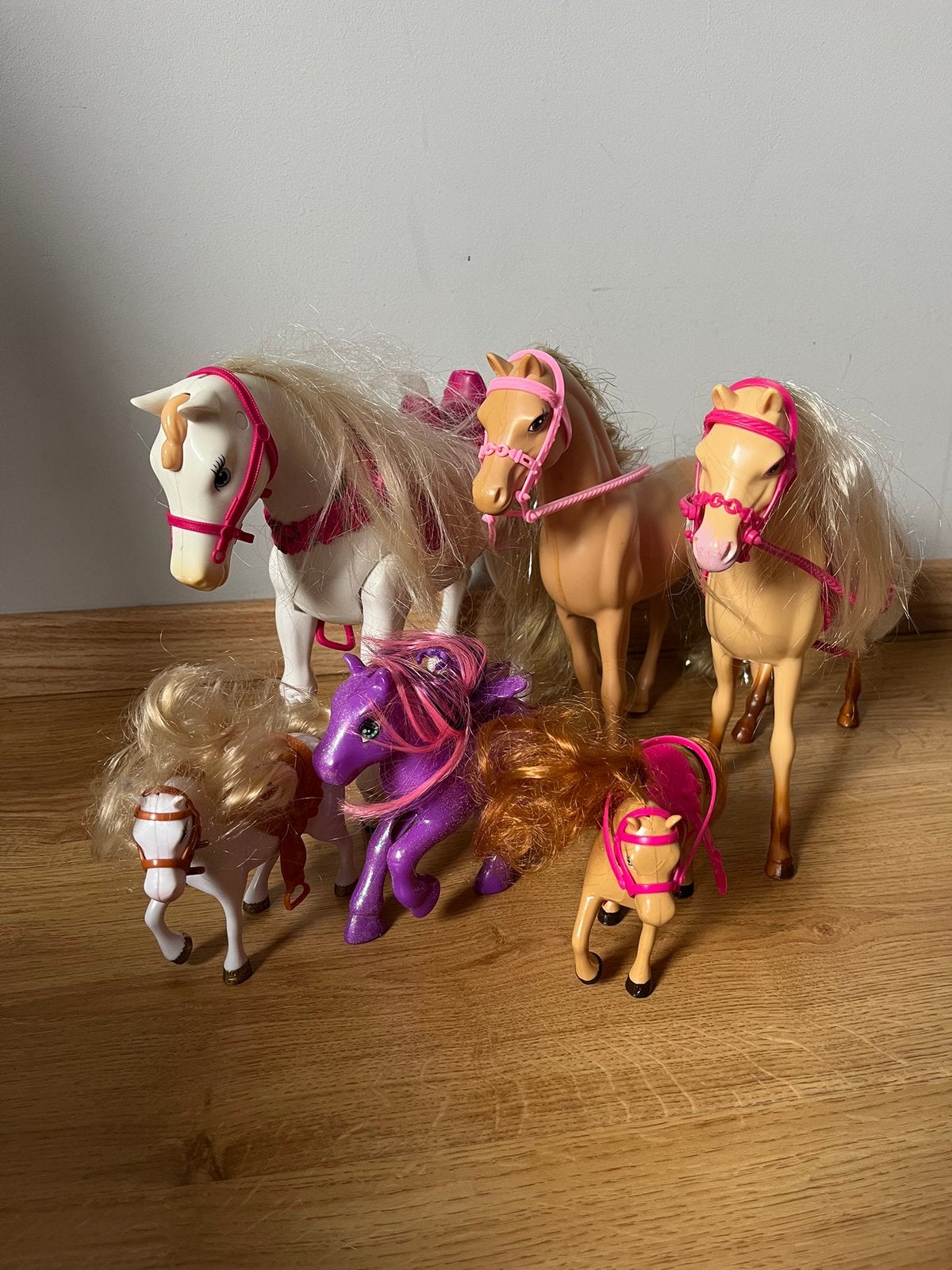 Barbie paarden, Kinderen en Baby's, Speelgoed | Poppen, Ophalen, Gebruikt, Barbie