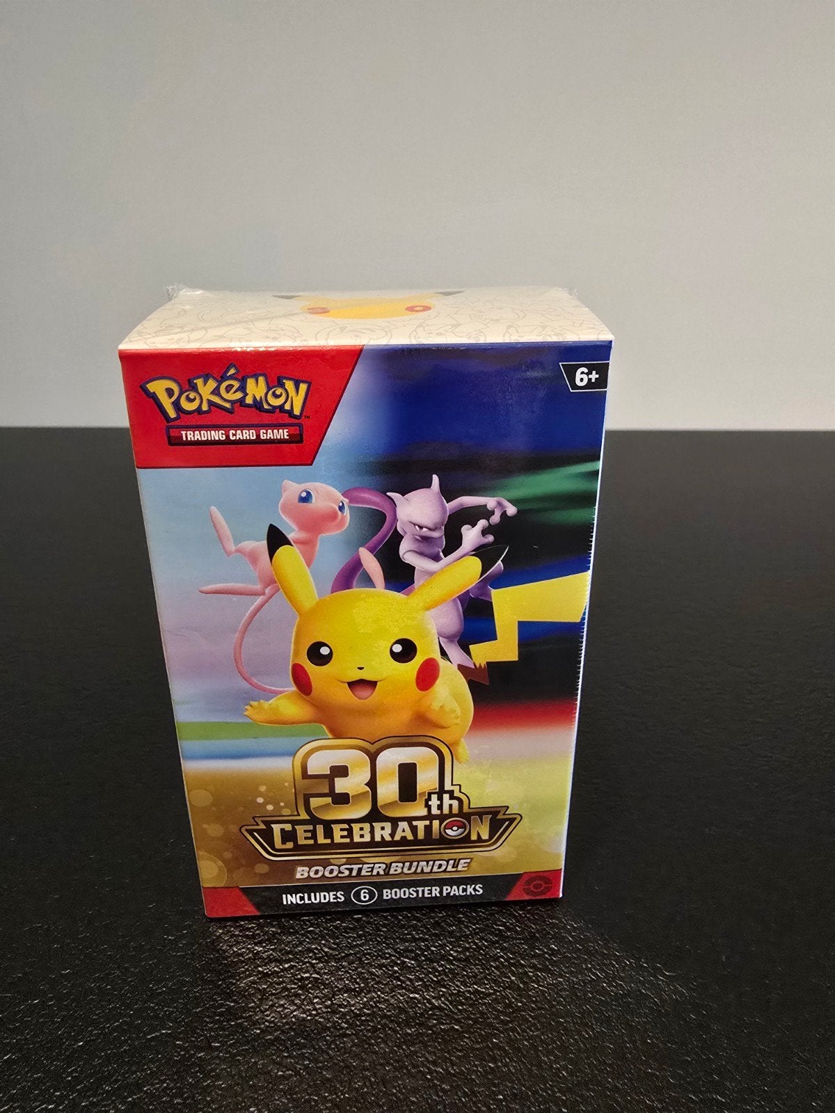 Pack de boosters Pokémon 30e anniversaire - Scellé et neuf, Enlèvement, Neuf, Booster box