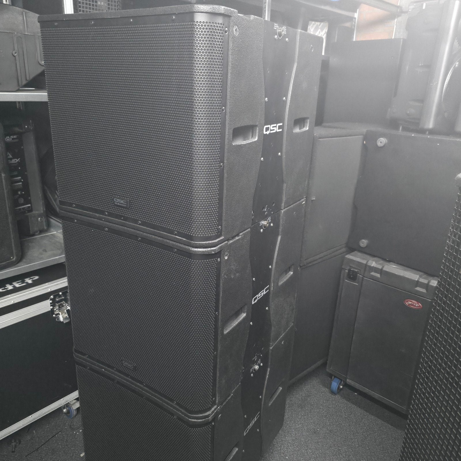 Caisson de basses actif QSC KLA181 18 pouces 1000 watts, Enlèvement ou Envoi, Subwoofer