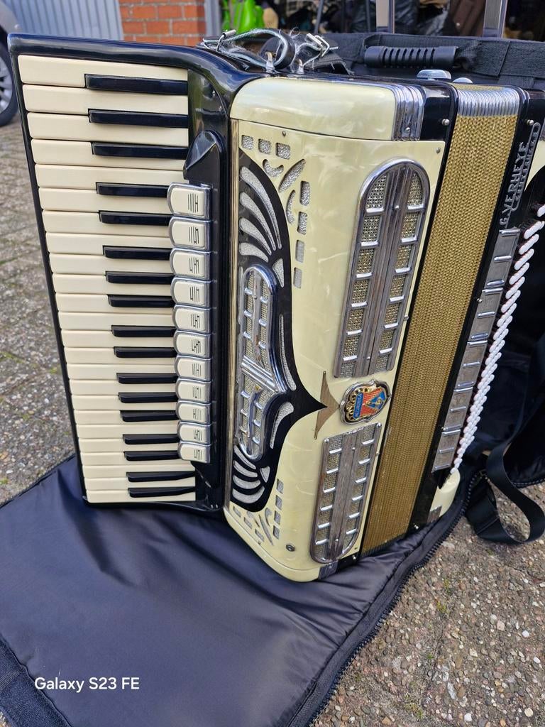 Acordion tekoop, Musique & Instruments, Accordéons, Enlèvement