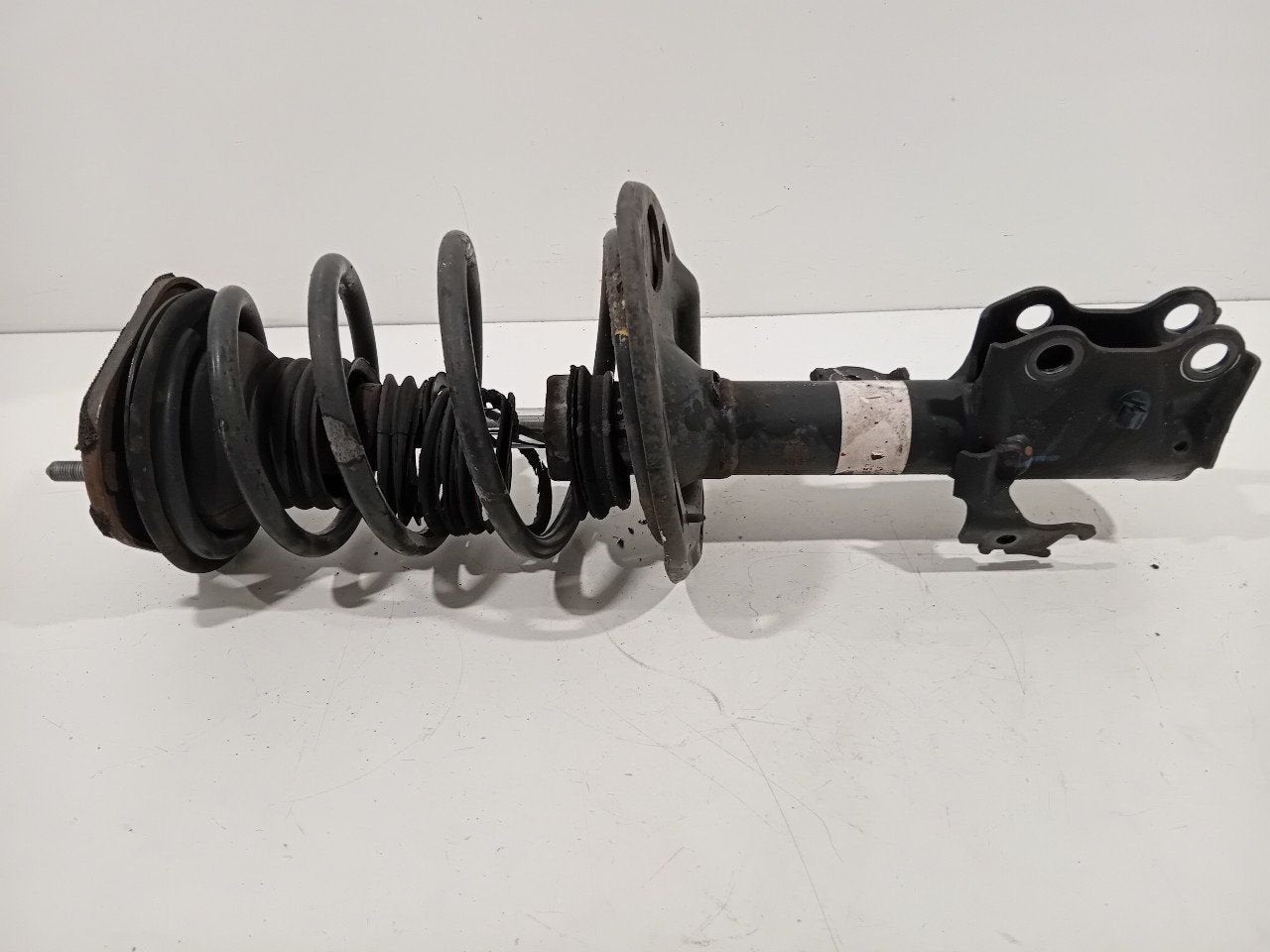 Veerpoot links voor Toyota Avensis, Onderdelen@venauto.nl, Van der Ven Autorecycling B.V., Gebruikt, Ettenseweg 76, 4706 PB Roosendaal, The Netherlands