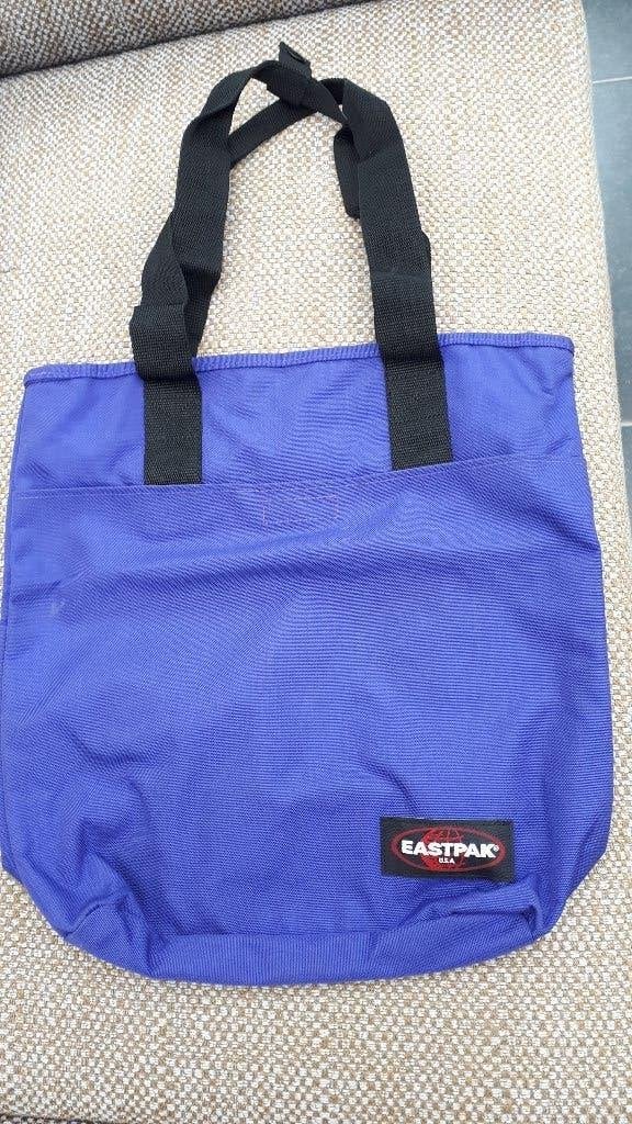Draagtas van Eastpak, Handtassen en Accessoires, Ophalen, 25 tot 40 cm, Zo goed als nieuw, Trekking