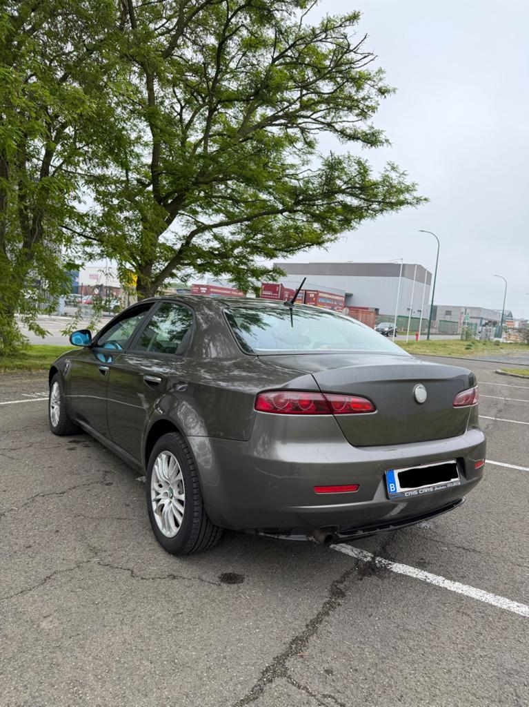 Alfa Roméo 159 1.9 Diesel Prête à être immatriculée, Zwart, 4 cilinders, Leder, Parkeersensor