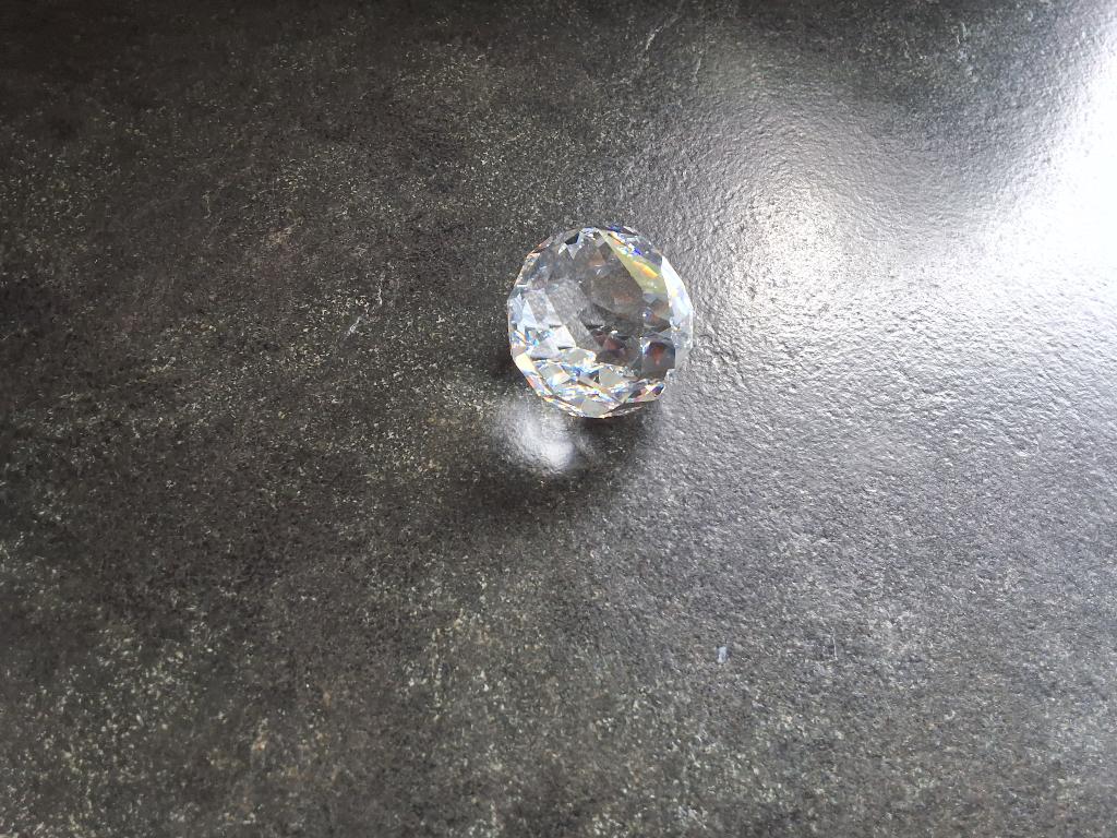 Swarovski, Enlèvement