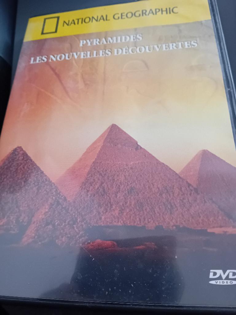Dvd les pyramides national geographic, Enlèvement ou Envoi