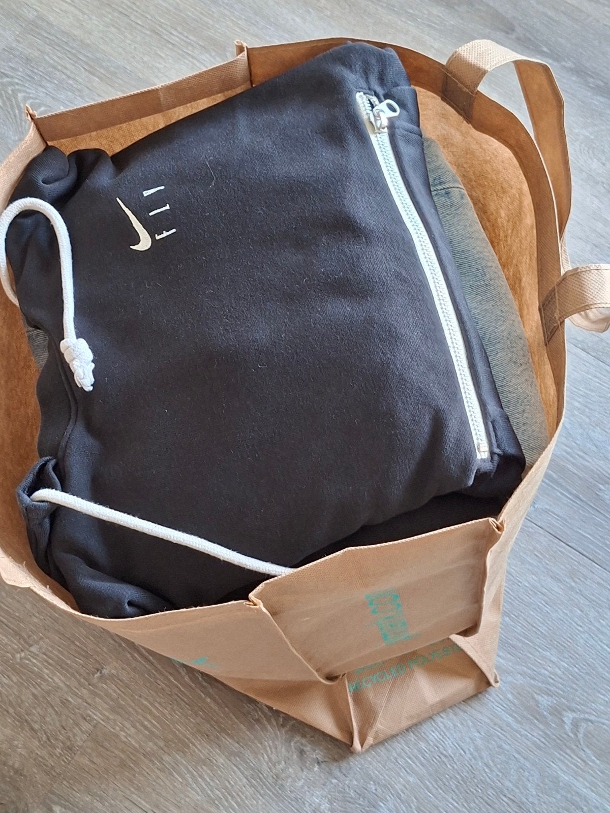 sac vêtements de marque, Vêtements | Femmes, Enlèvement
