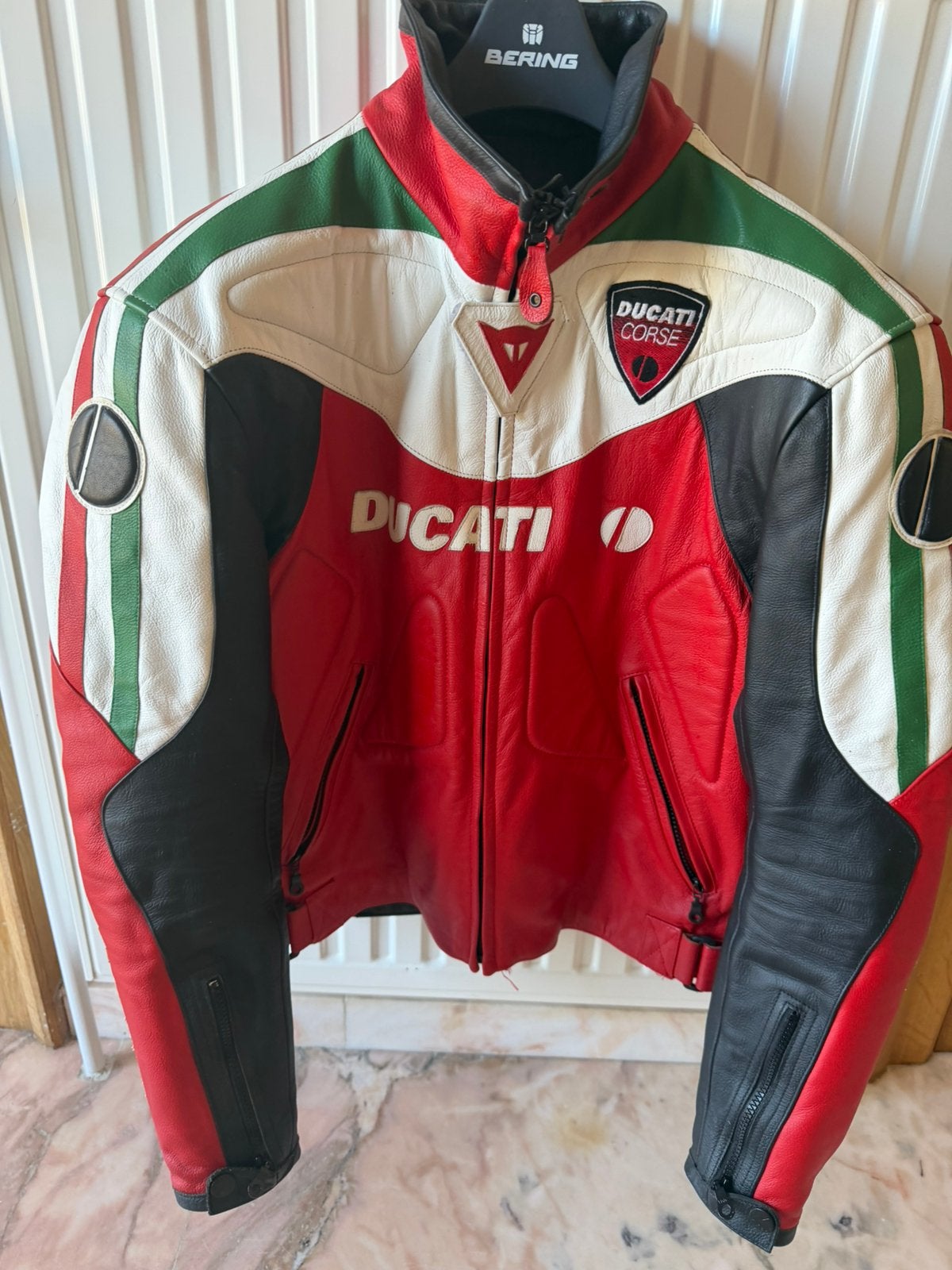 Dainese ducati corse vest leder, Motoren, Kleding | Motorkleding, Ophalen, Tweedehands, Heren, Jas | leer