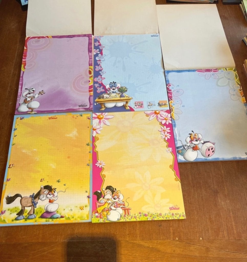 5 A4 blaadjes, Verzamelen, Ophalen, Diddl, Zo goed als nieuw, Papier, Kaart of Schrift