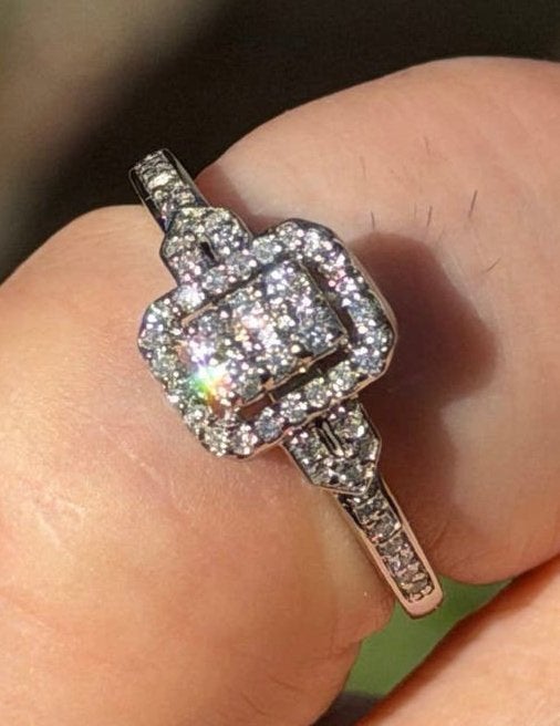 Nieuwe prachtige witgouden ring met 50 natuurlijke diamanten, Neuf, Enlèvement ou Envoi, Or, Or