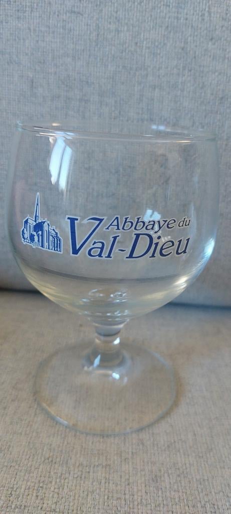 Verre abbaye du val Dieu petit pied, Enlèvement ou Envoi