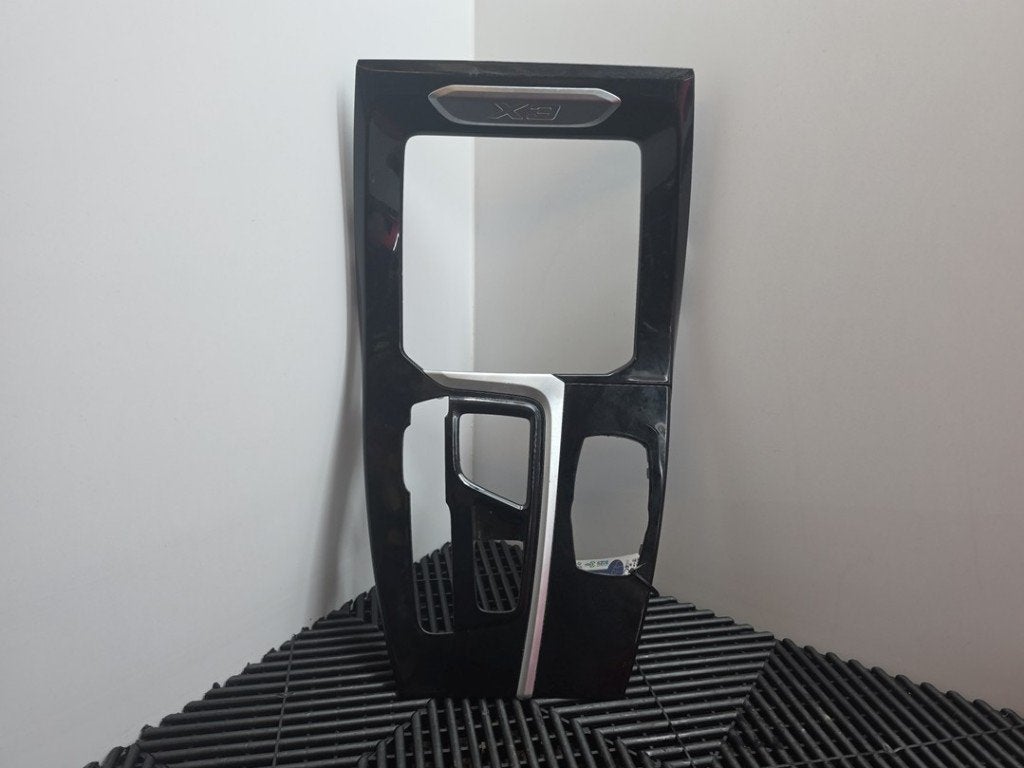 CONSOLE CENTRALE BMW X3 (G01) (01-2017/06-2020), Utilisé, BMW, Petuelring 130
80809  München, DE, Bayerische Motoren Werke AG