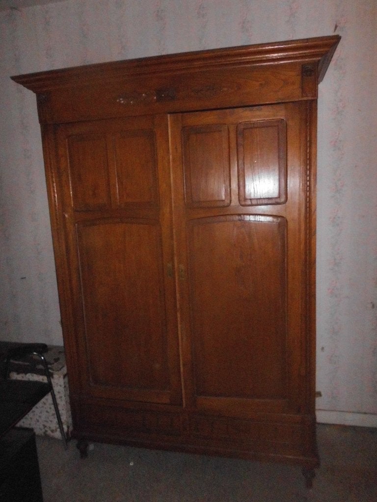 ancienne garde robe en bois chene style louis philippe, Enlèvement