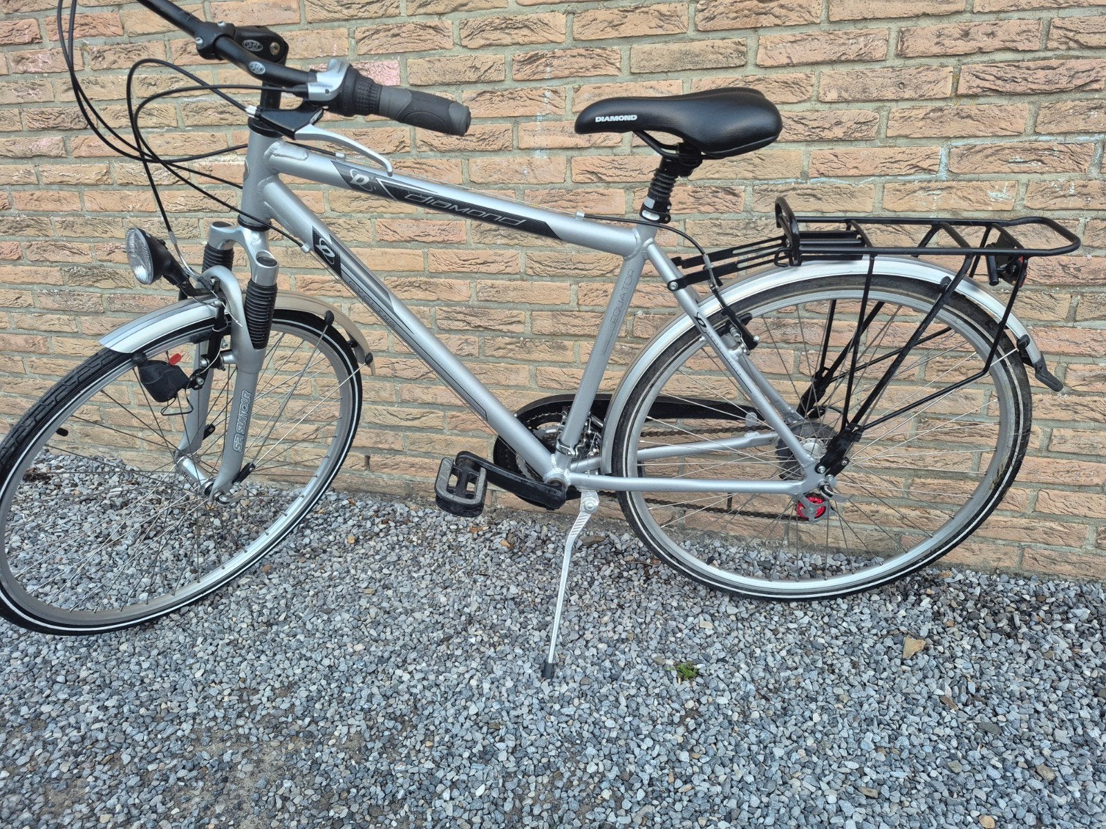 Diamond Equator is een stads- en vrijetijdsfiets (VTC/Trekk), Fietsen en Brommers, Ophalen