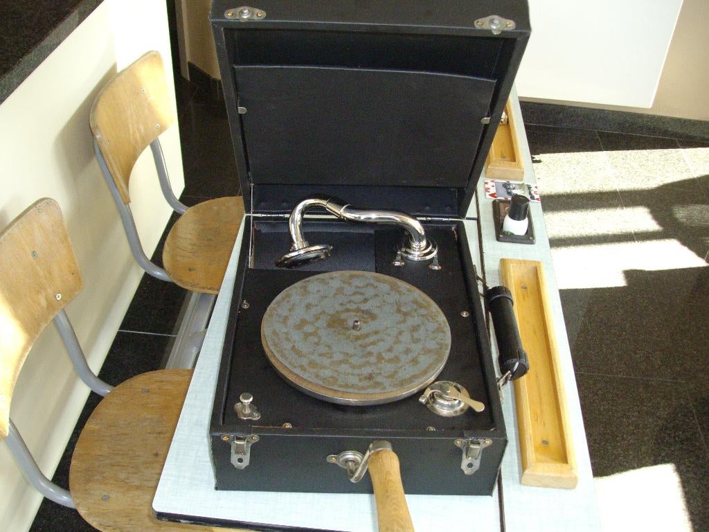 Grammofoon - Superphone anno1929, Ophalen