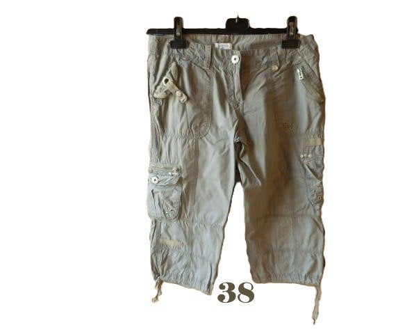 (38) -pantacourt femme t.38 kaki - pimkie -, Kleding | Dames, Broeken en Pantalons, Maat 38/40 (M), Ophalen of Verzenden, Gedragen