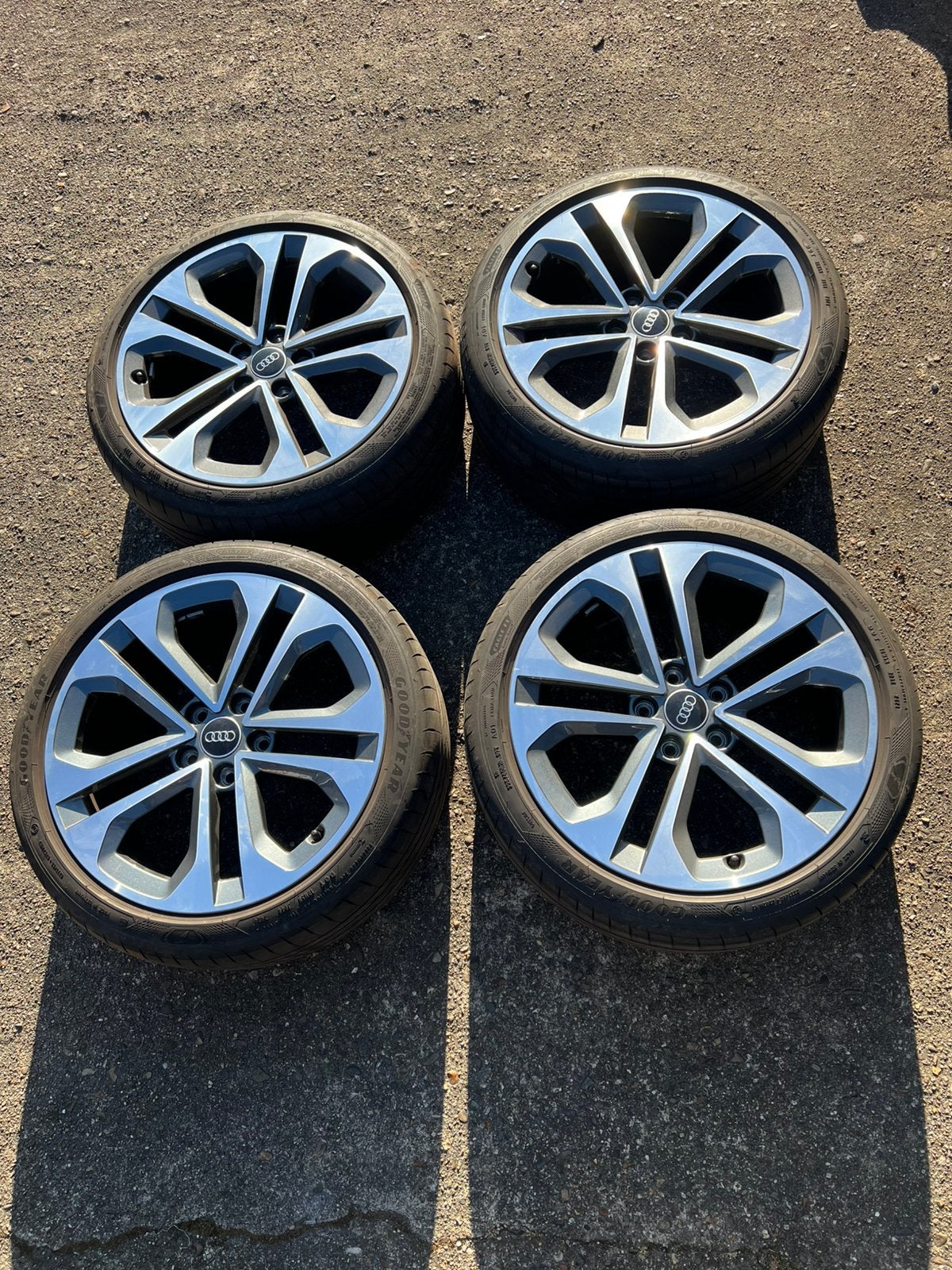 18 inch S line Audi A3 Velgen met Zomerbanden, Auto-onderdelen, Banden en Velgen, 18 inch, Banden en Velgen, Nieuw, Ophalen of Verzenden