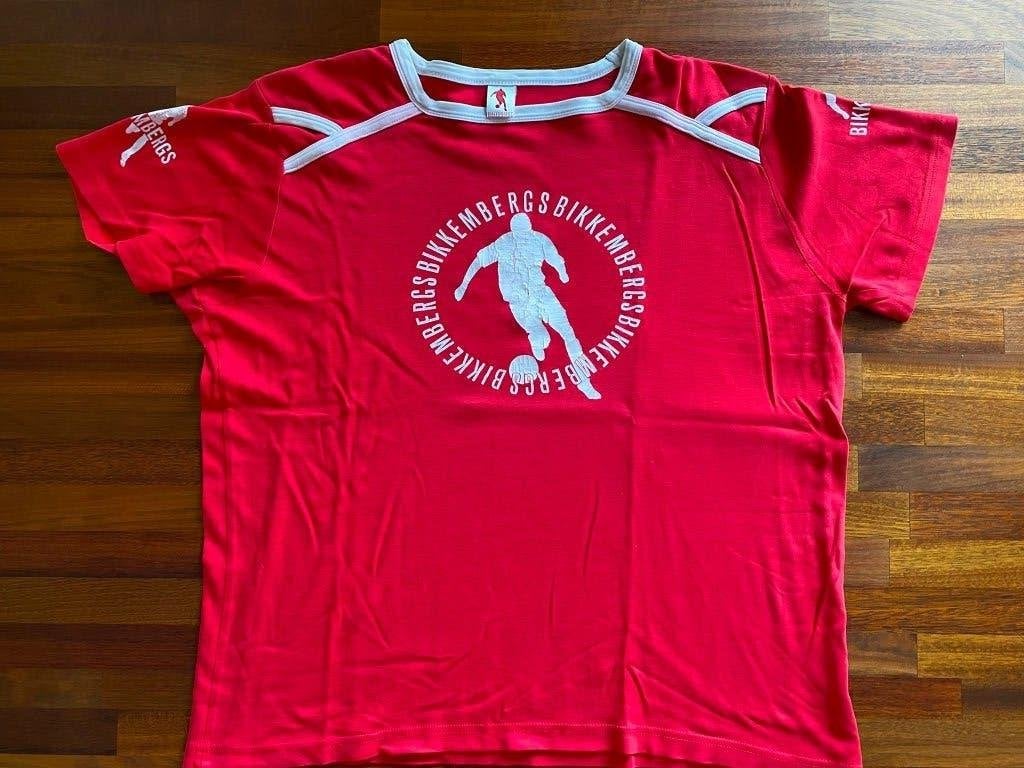 Dirk Bikkembergs - T-shirt vintage authentique et rare XXL, Vêtements | Hommes, T-shirts, Porté, Autres tailles, Rouge, Enlèvement ou Envoi