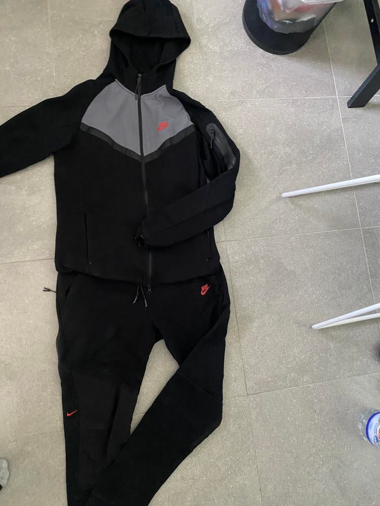 Nike Teck, Enlèvement, Comme neuf, Taille 48/50 (M)