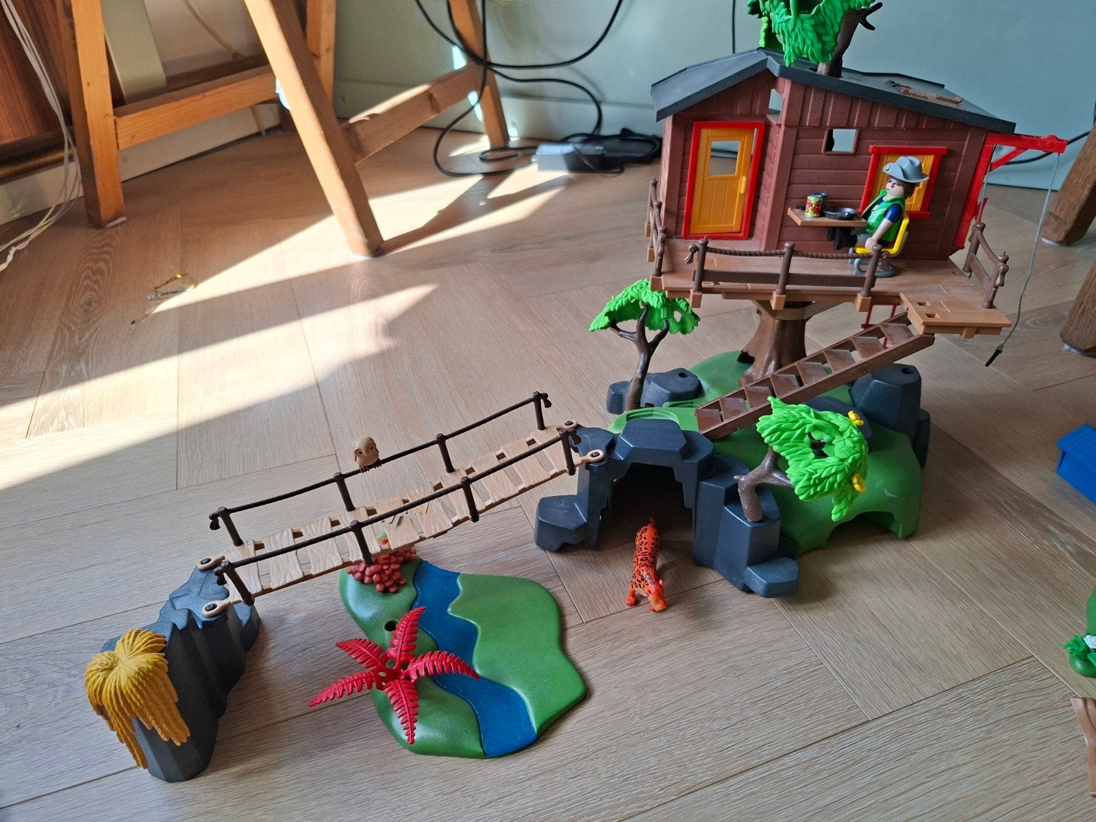 Boomhut playmobiel, Enlèvement