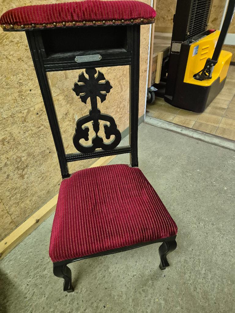 mooie gestofeerde kerkstoel, Huis en Inrichting, Ophalen, Hout, Gebruikt, Brocante