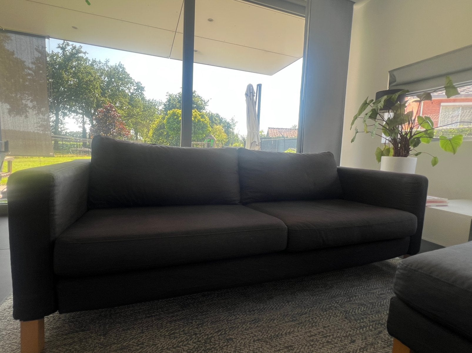 Ikea Karlstad 3-zit met volledig wasbare hoezen., 200 à 250 cm, Banc droit, Comme neuf, Modern, strak