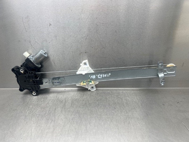 RAAMMECHANIEK LINKS ACHTER Suzuki Celerio (LF) (01-2014/-), Gebruikt, Suzuki