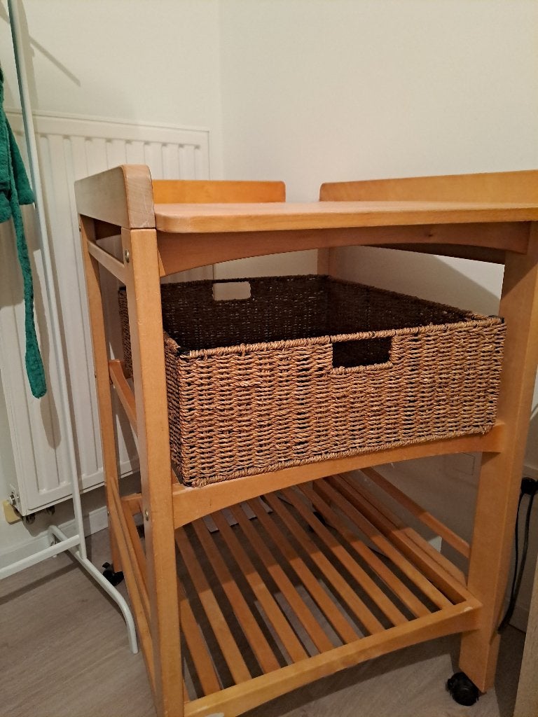 Verversmeubel met mand, Ophalen, Zo goed als nieuw, Commode