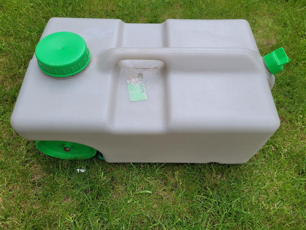 Watertank caravan, Enlèvement