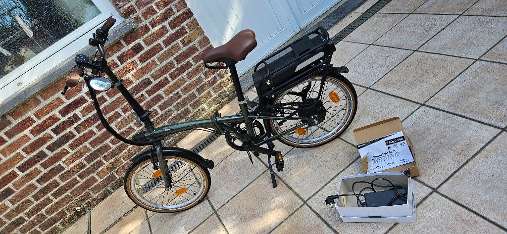 COMME NEUF BON OCCASSIONBEAU VELO VERT PLIABLE ET ELECTRIQUE, Enlèvement, Comme neuf, Autres marques