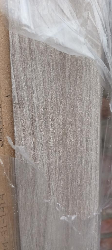 PLINTEN, Doe-het-zelf en Bouw, Ophalen, Nieuw, Plinten