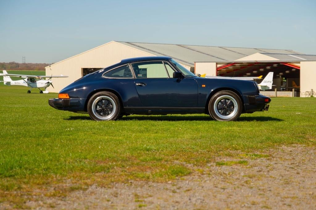 Porsche 911 3.2 G50 - van Belgische oorsprong, Auto's, Lichtmetalen velgen, Achterwielaandrijving, Blauw, 170 kW