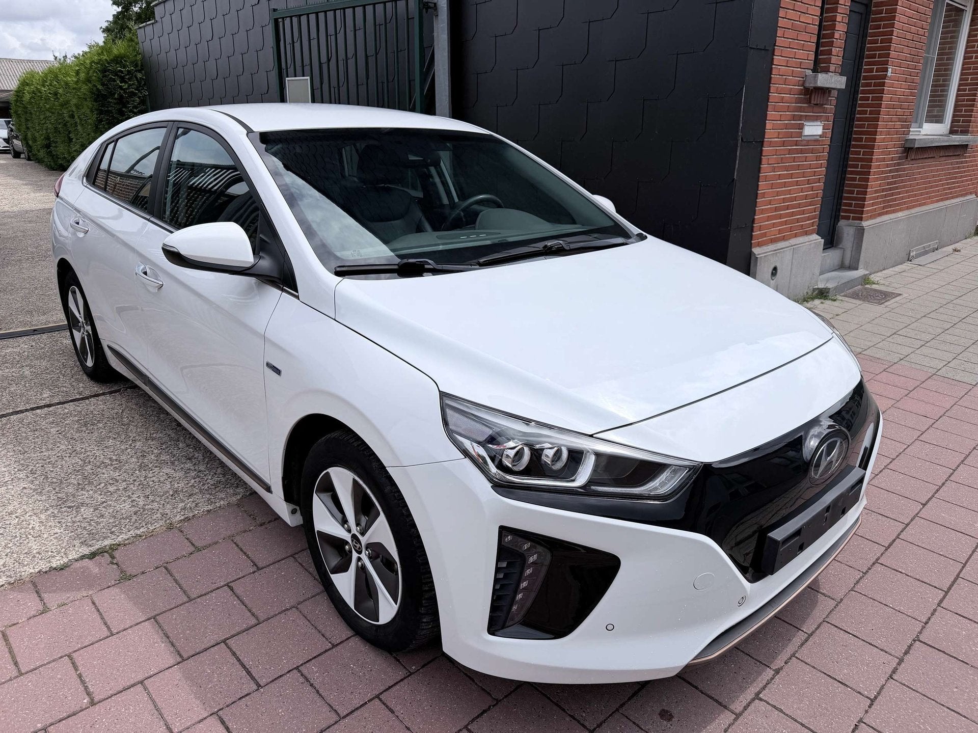 Hyundai IONIQ 28 kWh EDITION EXECUTIVE | Apple CarPlay | Cam, Autos, Hyundai, https://public.car-pass.be/vhr/47d7d7c6-888a-4cf4-aabf-1e2c26cf394d