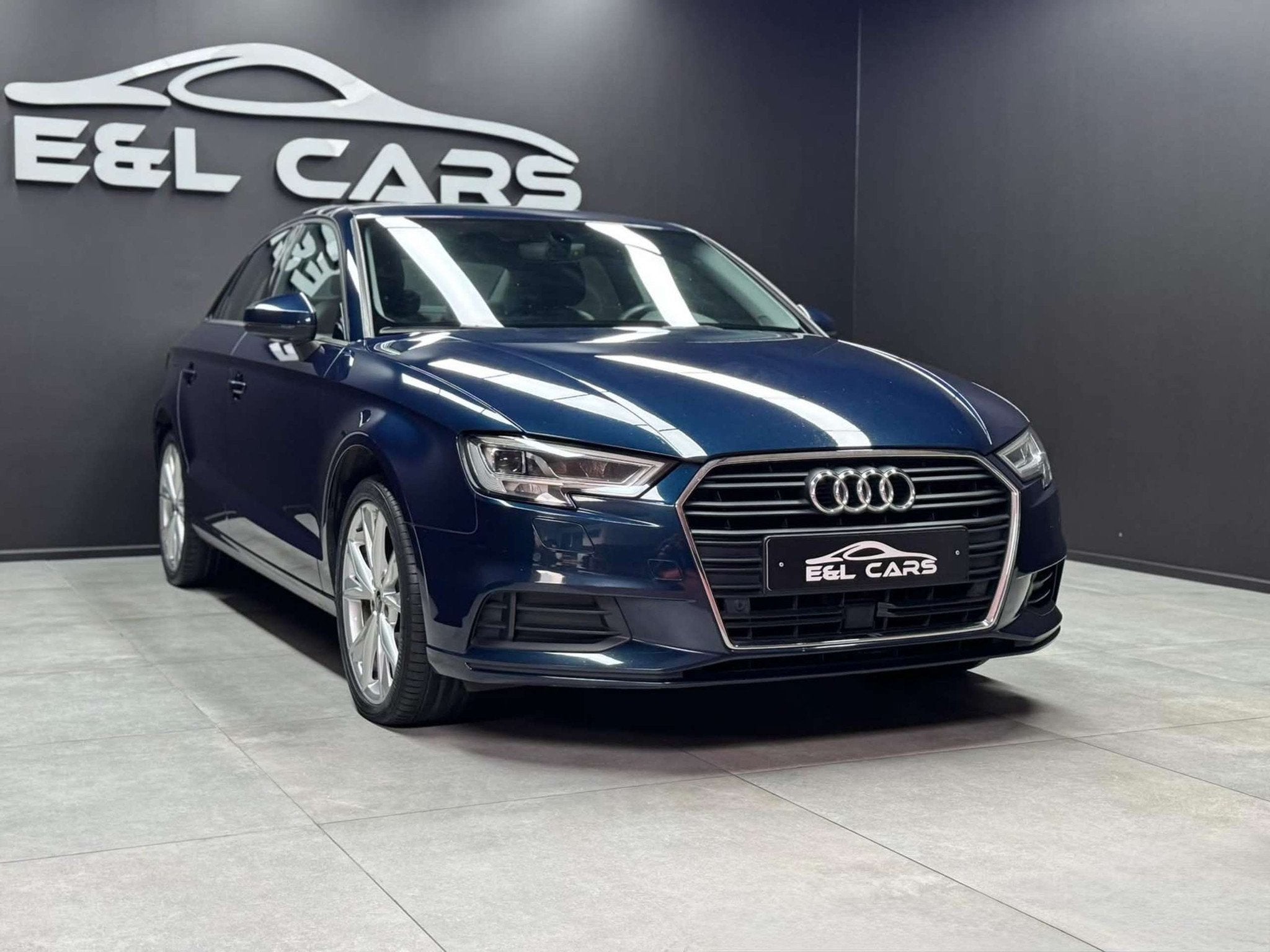Audi A3 A3 Limousine 1.6 TDi *12 mois de garantie*, Cuir, Achat, Commande vocale, https://public.car-pass.be/vhr/d808dff1-d819-4fba-997d-560263d0e358