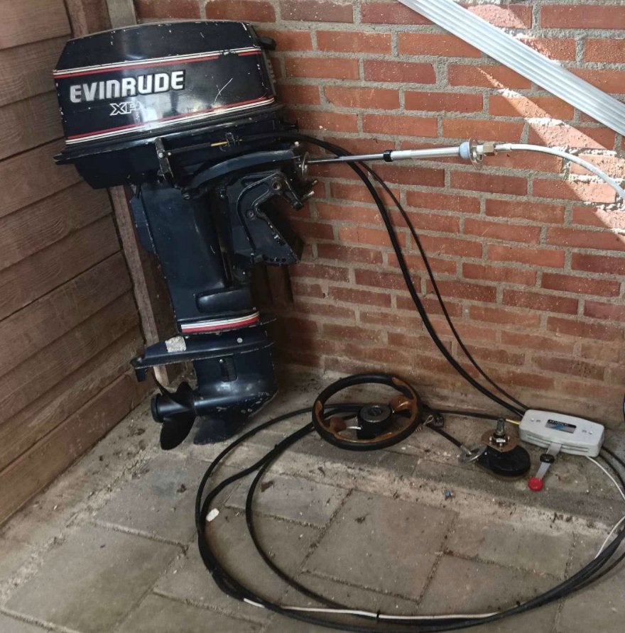 Evinrude 25PK XP kortstaart buitenboordmotor weg=weg, Watersport en Boten, Buiten- en Binnenboordmotoren, Zo goed als nieuw, Benzine