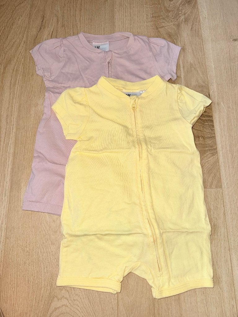 Lot de 3 pyjama short H&M, Enlèvement ou Envoi, H&M, Comme neuf, Vêtements de nuit ou Sous-vêtements