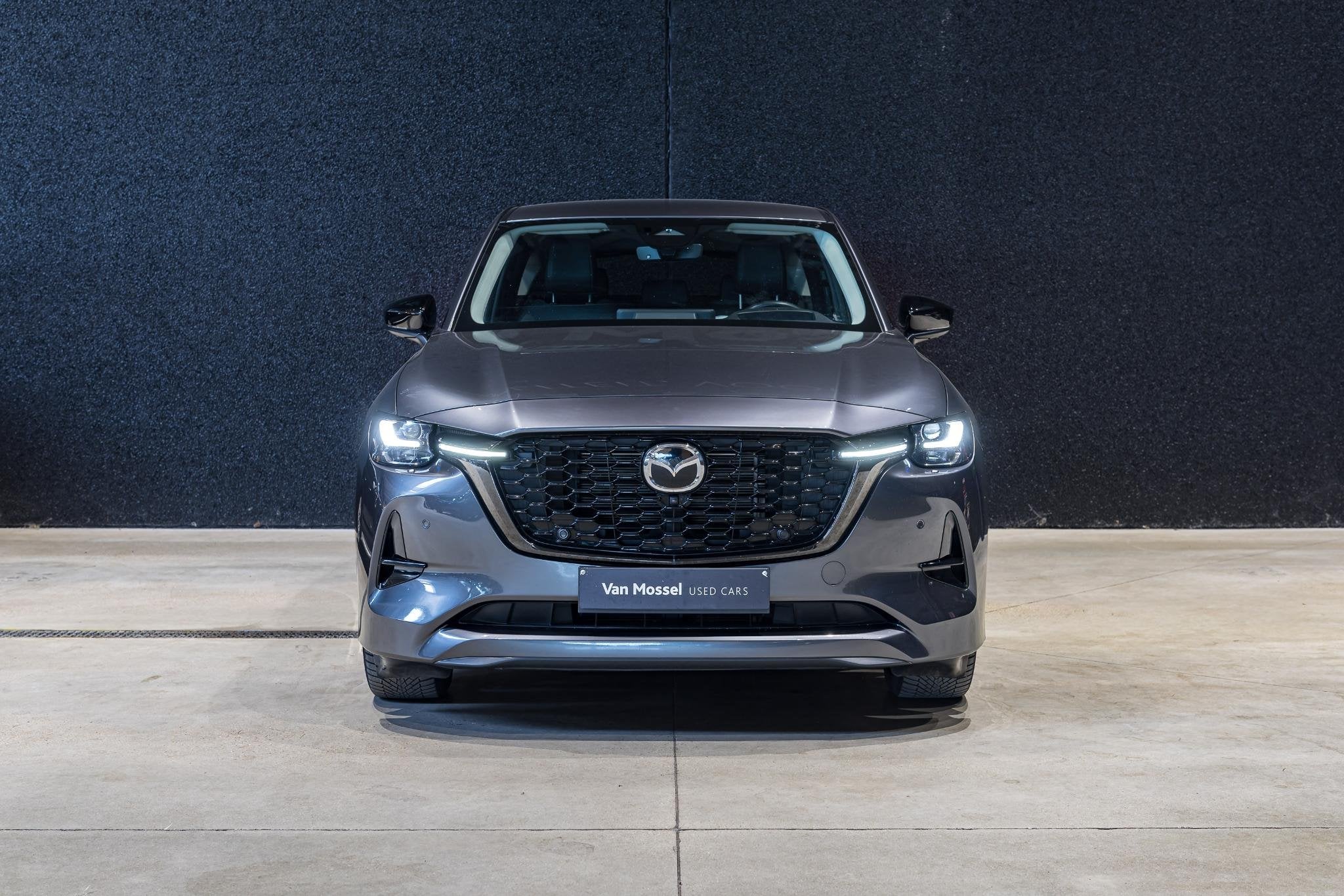 Mazda CX-60 2.5 PHEV Homura, Auto's, Automaat, Stof, Gebruikt, 2500 kg