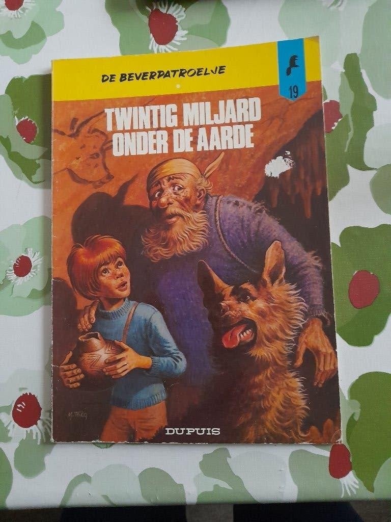 De Beverpatroelje nr 19 "Twintig miljard onder de aarde ", Boeken, Ophalen of Verzenden, Gelezen