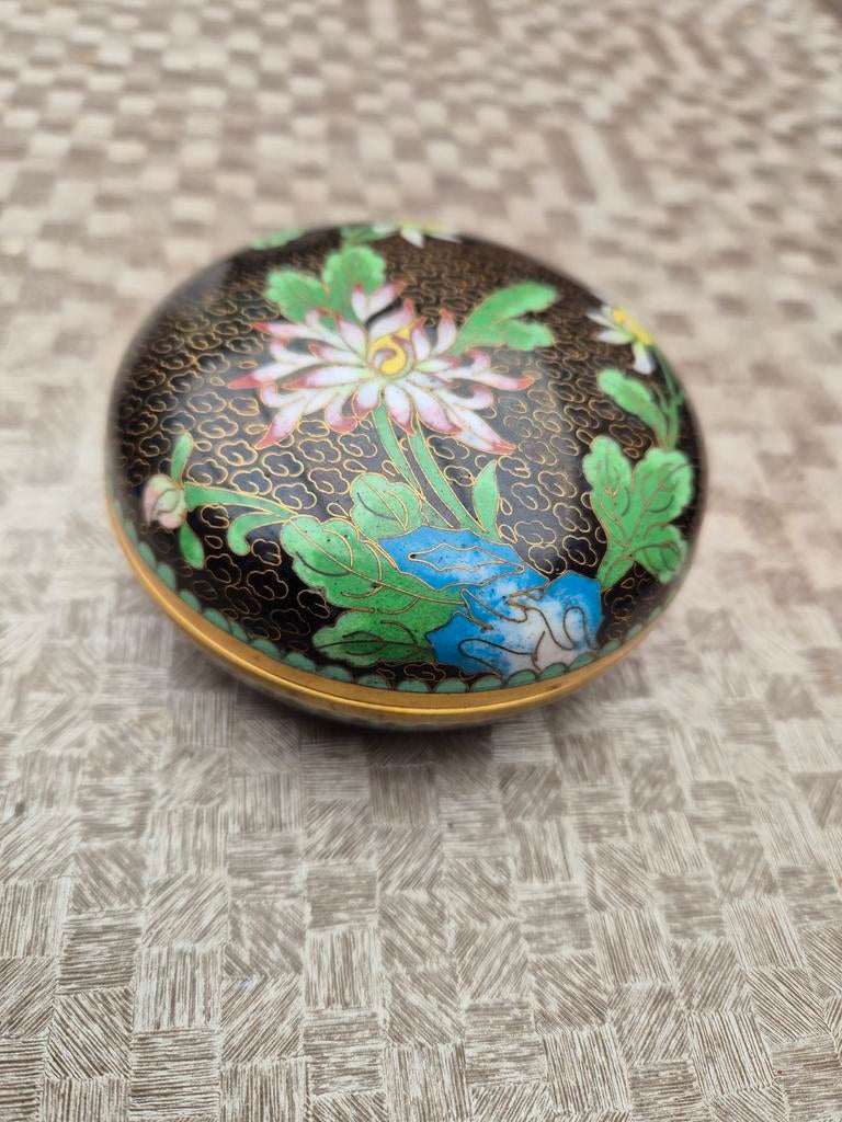 Vintage Chinese Cloisonne bloemmotief doos met deksel, Ophalen