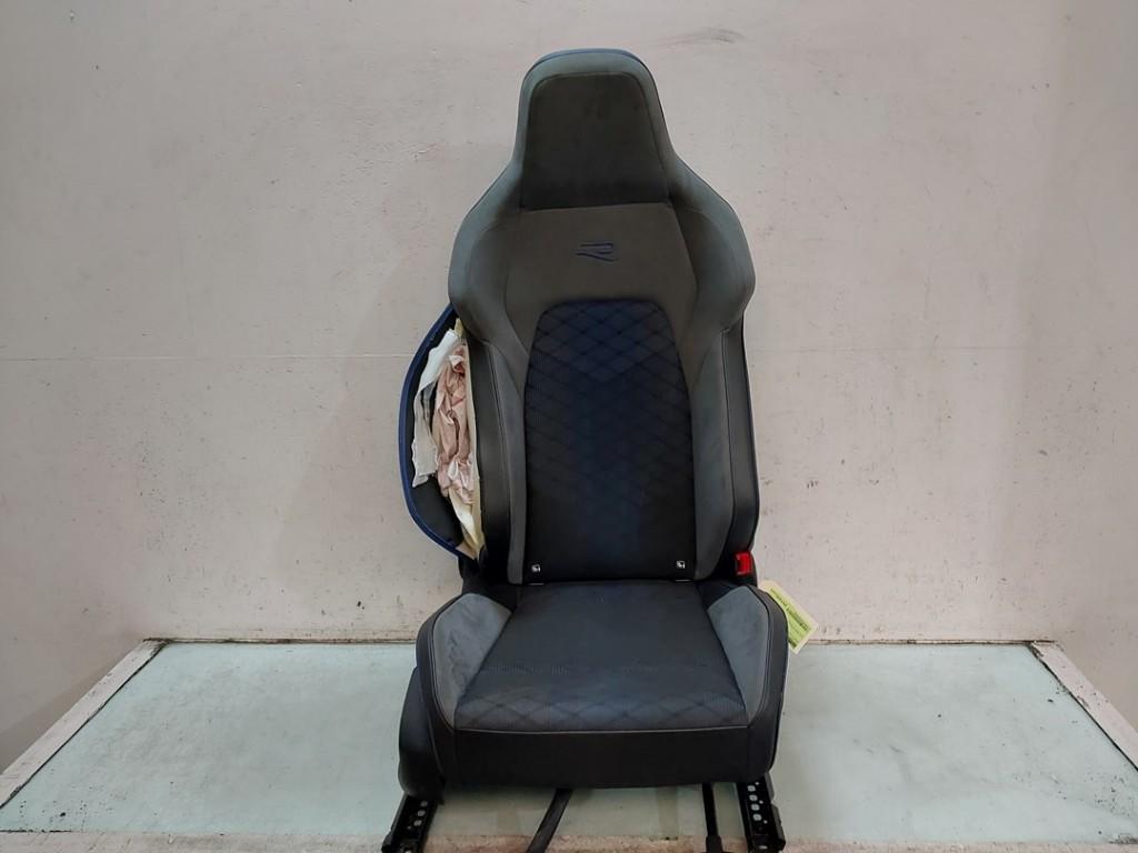 STOEL RECHTS VOOR Volkswagen Golf VIII (CD1) (01-2019/-), Dhr. J. Ham, Gebruikt, Volkswagen, Administratie@autoham.nl