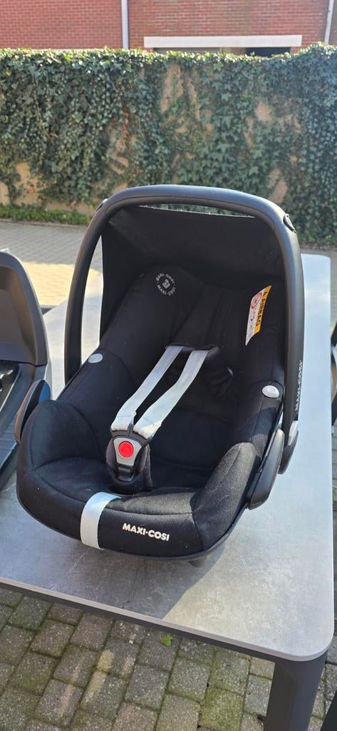 Maxi-Cosi baby autostoel + Isofix base, Kinderen en Baby's, Autostoeltjes, Ophalen, Maxi-Cosi, Isofix
