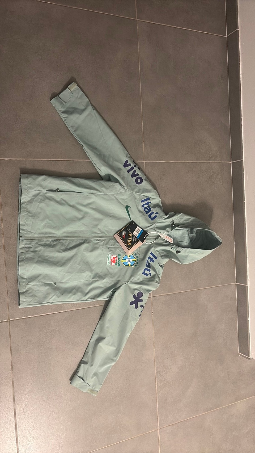 Brasil nike jas, Ophalen, Nieuw, Maat 48/50 (M), Groen