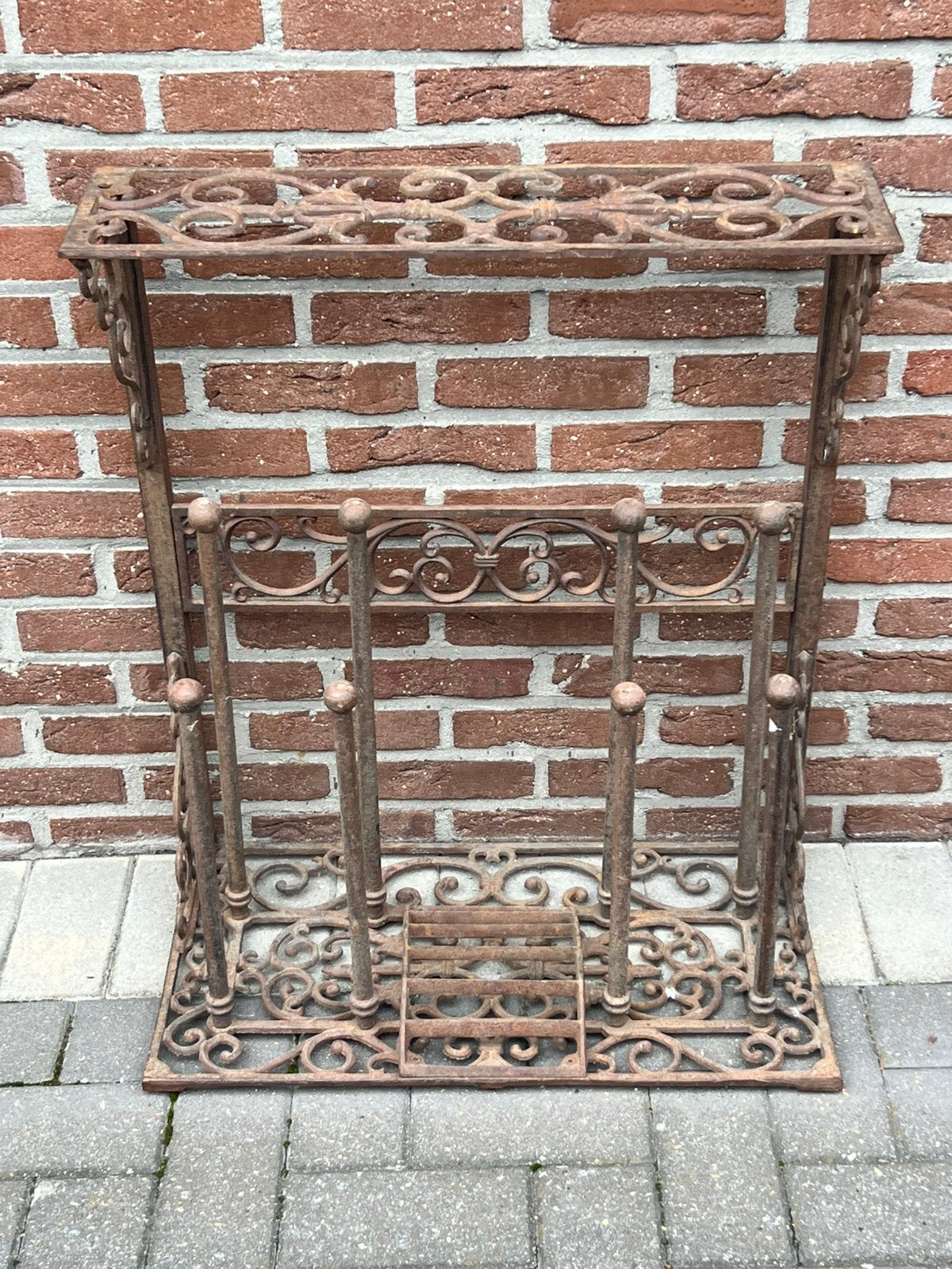 Laarzenhouder in smeedijzer H 74,5 x B 64,5 cm, Enlèvement