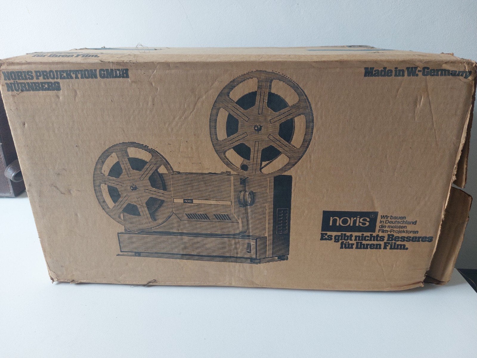Morisound 310 projector, Enlèvement, Projecteur