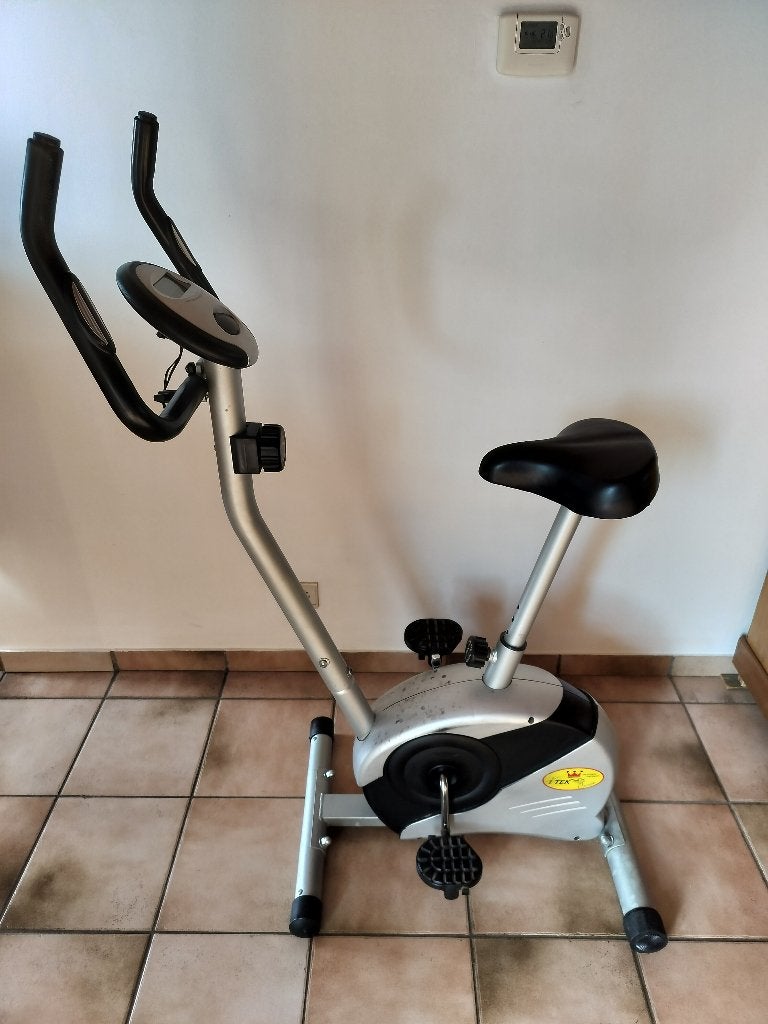 hometrainer itek, Ophalen, Zo goed als nieuw, Benen, Hometrainer